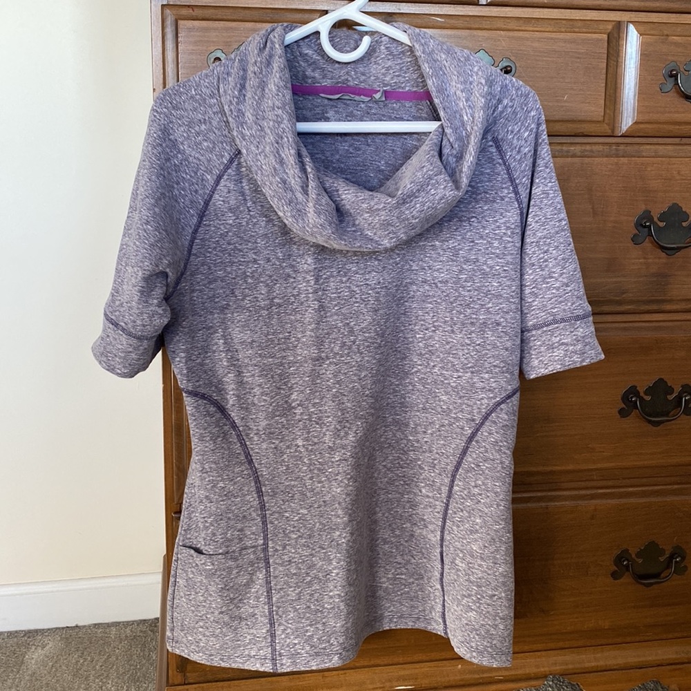 🔆 Athleta coronada cowl
